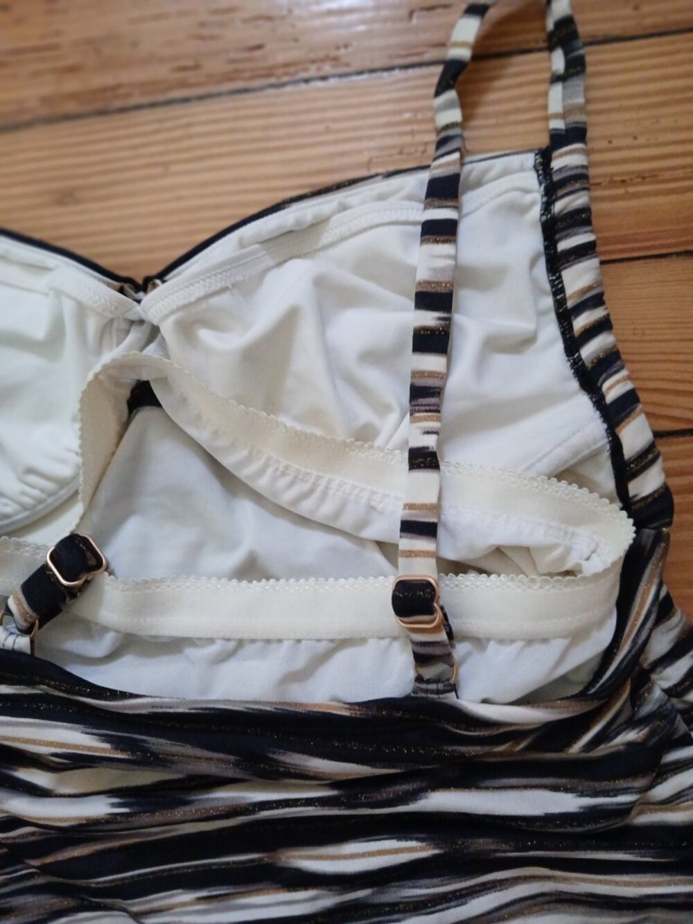 CoCo Reef  Abstract Zebra Gold Glitter Underwire Tankini Top Size 34C EUC - Picture 5 of 7